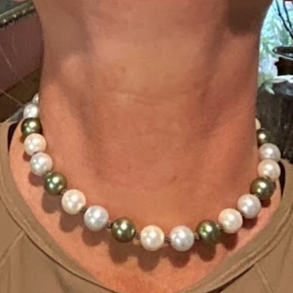 One of a kind 17-inch high-quality necklace